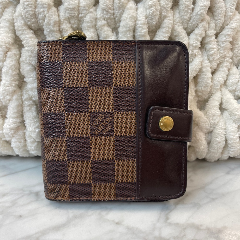 Louis Vuitton Damier Compact  Wallet